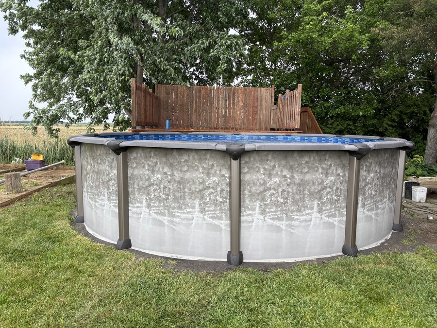 Petite hors-terre — installation soignée — Piscines Lemaire Rive-Sud